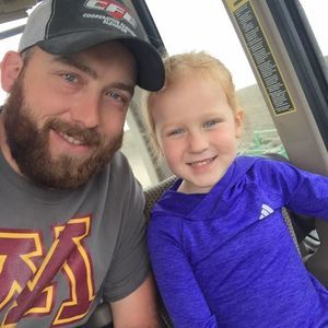 Meet your Posher, Derek